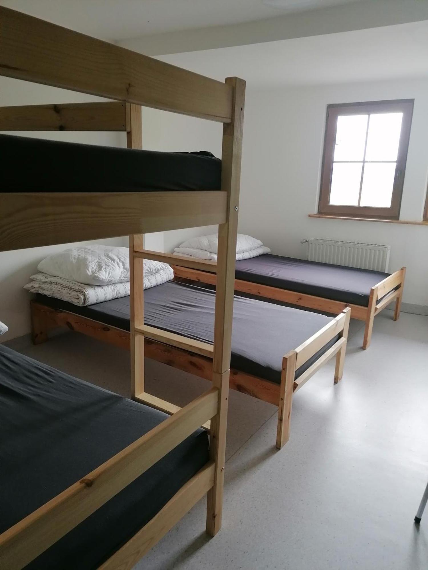 Schronisko Pttk Pod Muflonem Hostel ดุสนิกิ สดรอย ภายนอก รูปภาพ